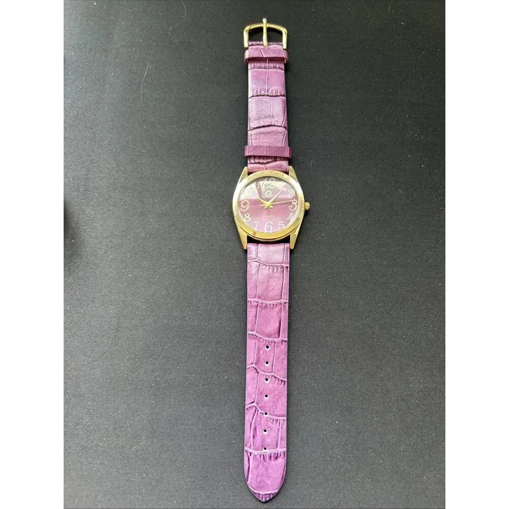 Gossip gold tone